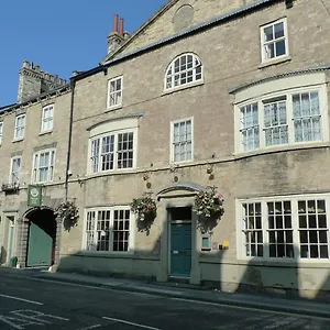 Orchard Club - Newton House United Kingdom